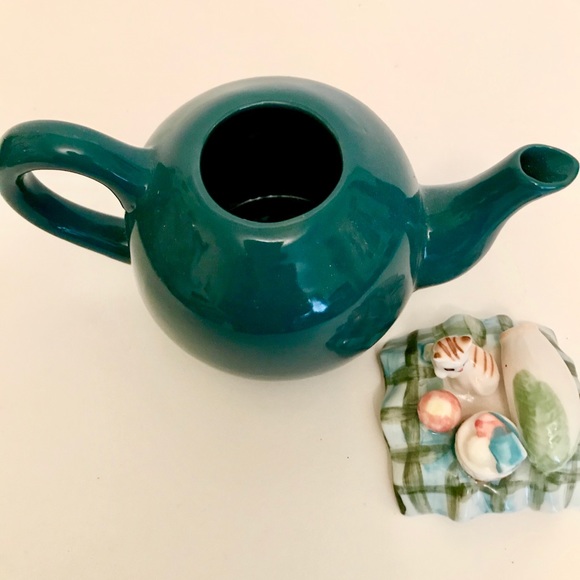 Vintage Decorative Kitten Teapot Ceramic - Picture 3 of 3
